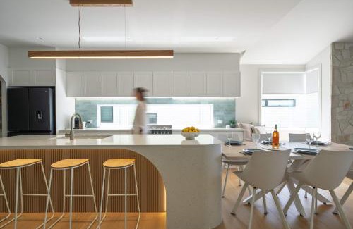 Dicky Beach House | The Tropic - Dicky Beach Escape