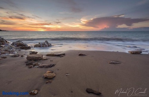 Nightcliff House | The Tropical Sanctuary