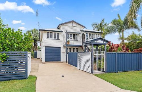Urangan House | The Tropics Resort Style Pool