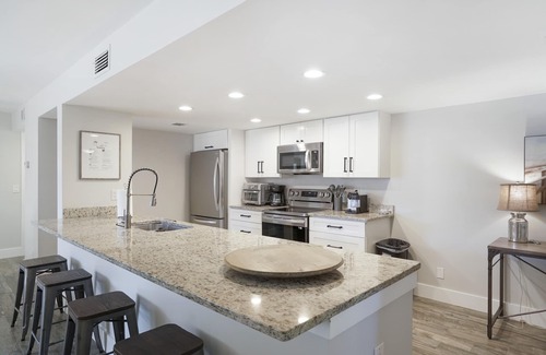 Delray Beach Condo | The Ultimate Getaway in Delray Racquet Club - Beach Chic