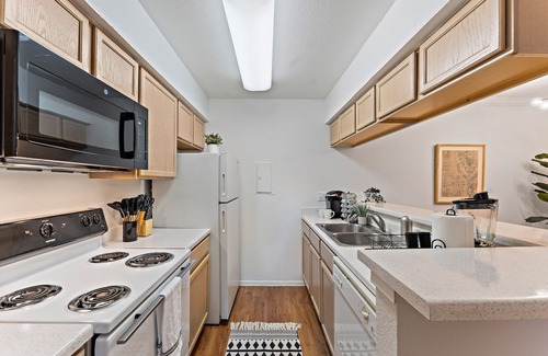 Astrodome Apartment | The VAL'S Place| 8 min Medcenter | 10 min NRG
