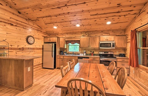 Helen Cabin | ‘The Valley View’ at Sautee Mountain Retreat!