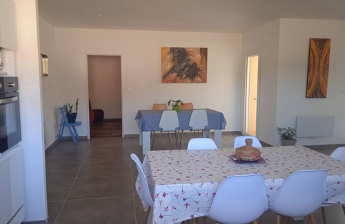 Malause Villa | The very spacious Villa des Mûriers in a quiet hillside setting
