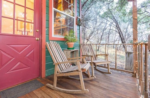 Marble Falls House | The Victorian Cottage at Hamilton Creek
