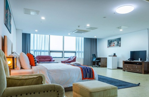Freetown Hotel | The View Hotel
