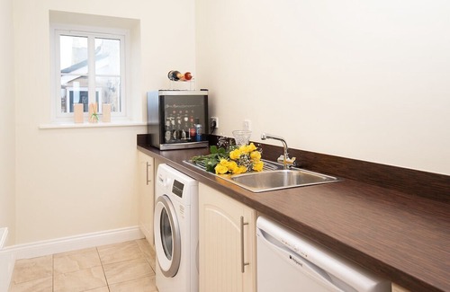 Chathill Cottage | THE VIEW, near Beadnell - Dog friendly, coastal cottage sleeping 6 with Wi-Fi