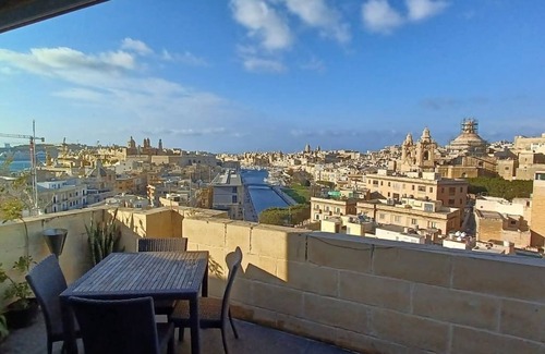 Cospicua Apartment | The View Penthuse Cospicua