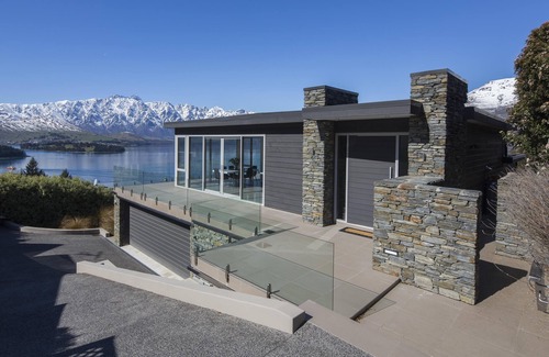 Fernhill Villa | The Views and Spa by Staysouth