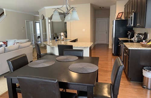 Wallace Apartment | The Village at RiverLanding