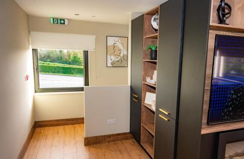 Kilcummin Apartment | The Village Inn