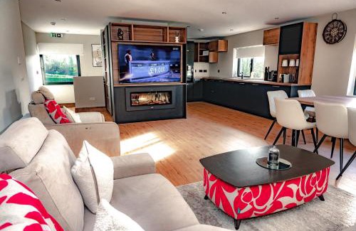 Kilcummin Apartment | The Village Inn