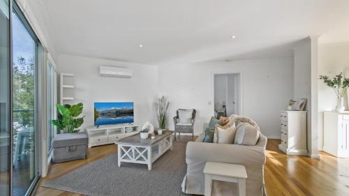 Metung House | The Village Lighthouse