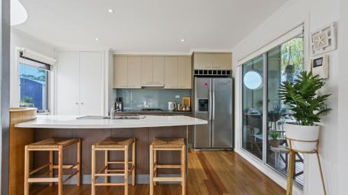 Metung House | The Village Lighthouse