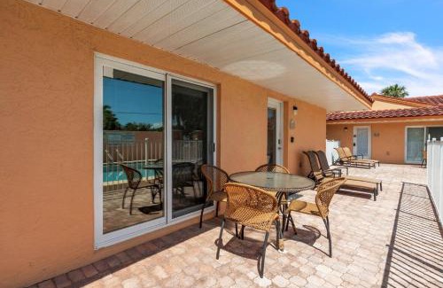 Holmes Beach Villa | The Villas 2B