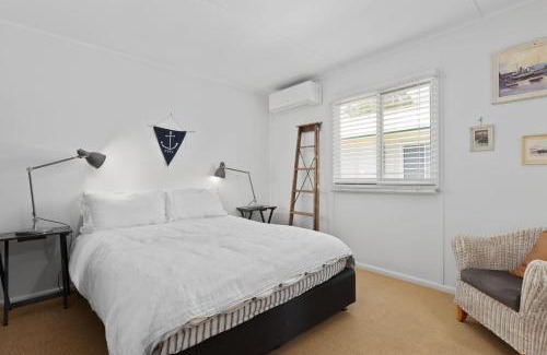 Erowal Bay House | The Waterfront House - Pet Friendly - Absolute Waterfront