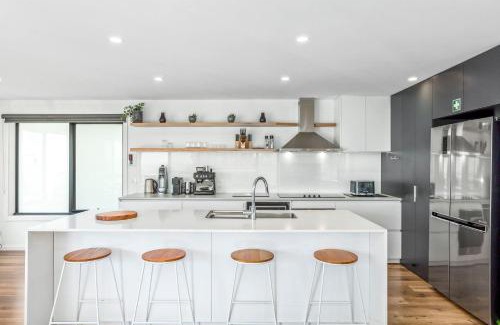 Wye River House | The Wave House