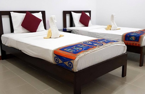 Tangalle Hotel | The Waves Beach Chalets