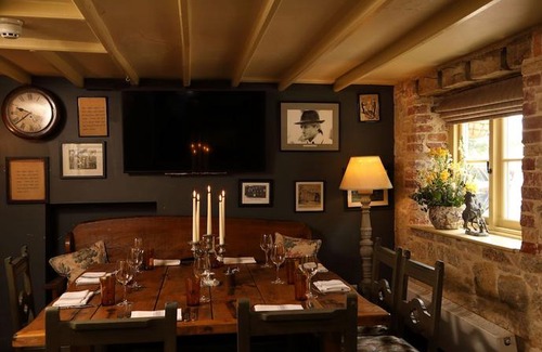 Byworth Bed & Breakfast | The Welldiggers Arms
