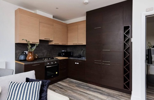 Harlesden Apartment | The Wembley Crib - Lovely 1bdr Flat With Balcony