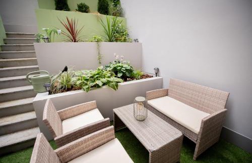 Nove Mesto Apartment | The Wenceslas Square Terrace