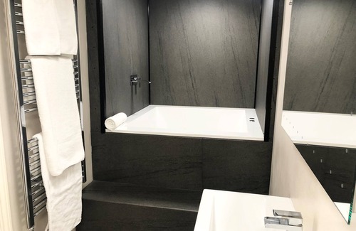 King's Lynn Hotel | The Wenns Chop & Ale House