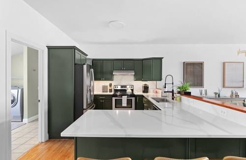 Colchester House | The Westside - Hot tub, Private Beach & Dock. Pet-friendly!