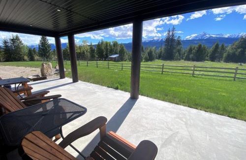 Valemount Villa | The Westview Cabin