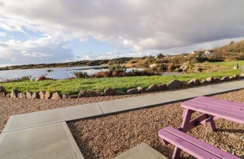 Burtonport House | The Wheelhouse Pod No 9