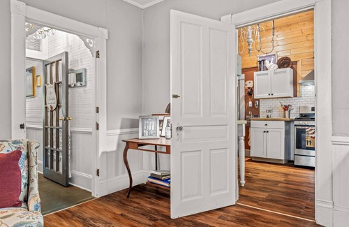 Sylva House | The Whistle Stop – A Timeless Charm/Nostalgic