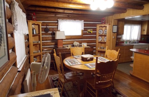 West Yellowstone Cabin | The White Buffalo rustic cabin located in the middle of West Yellowstone, MT