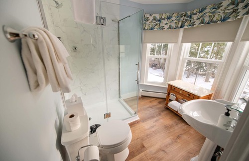 Lenox Hotel | The Whitlock