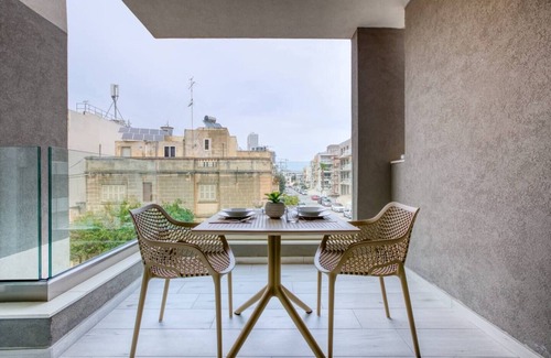 Swieqi Apartment | The whole group will enjoy easy access to everything from this centrally located place