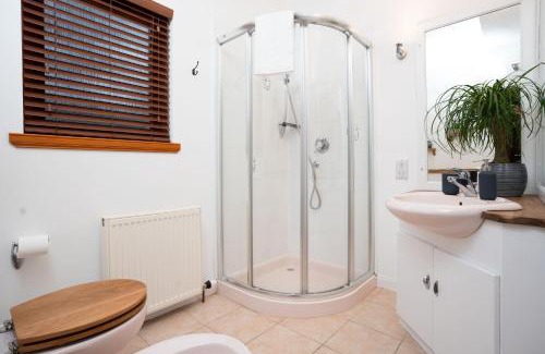 Kingussie Villa | The Wilds - Seasgair Lodges