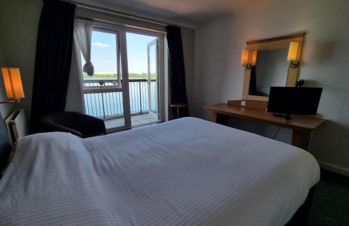 Willen Hotel | The Willen Lodge Hotel