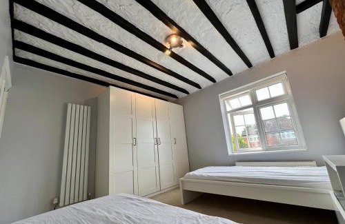 Bushey House | The Windmill