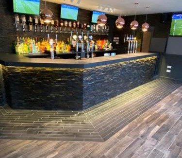 Kirkcaldy Hotel | The Windsor Hotel and Bar