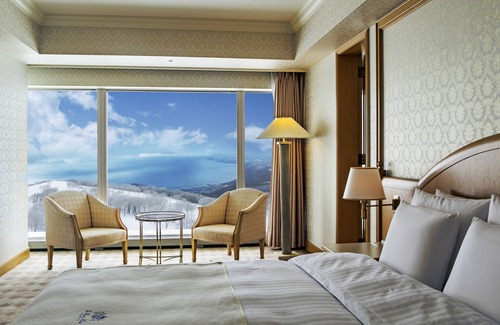 Toyako Hotel | The Windsor Hotel Toya, Vignette Collection by IHG