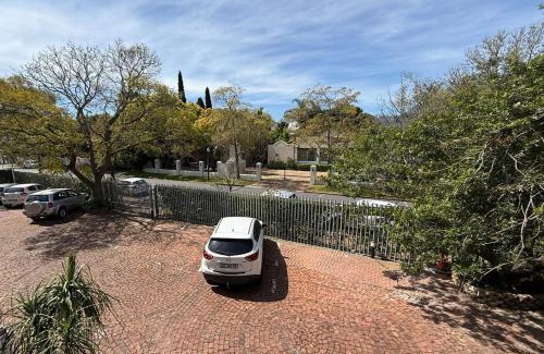 Stellenbosch Central Apartment | The Ya Ya Apartment