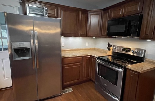 Russells Point House | The Yellow Duck
