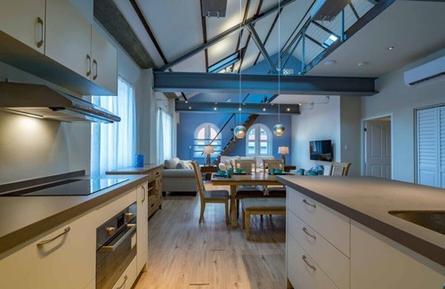 Pietermaai District Apartment | The Yellow House - Renovated Monumental Penthouse