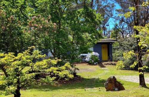 Medlow Bath House | The Yellow Koala - Vibrant Home in Medlow Bath