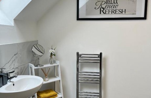 Ripley House | The Yorkshire Hosts - Kettlesing Cottage