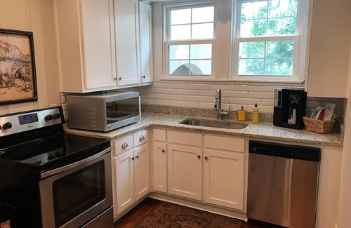 Murfreesboro House | The Young House Very Close To Downtown Murfreesboro 35 minutes from Nashville!