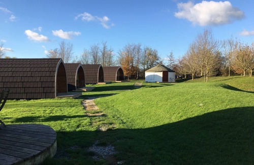 East Huntspill Ski Chalet | The Yurt - A modernised yurt with four poster bed and bathroom