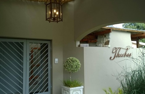 Somerset West Apartment | Theebos Anneline's Self Catering Apartments