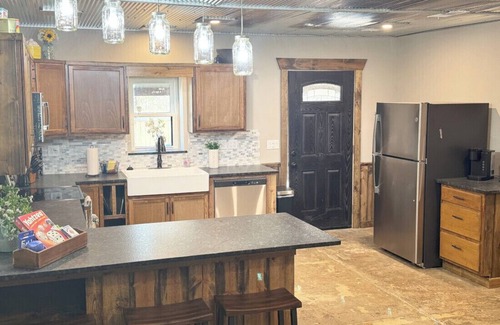 Pickens Cabin | Thelma's Place -Broken Bow/Hochatown - 1 BD
