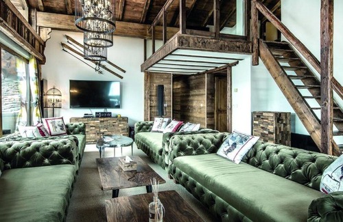 Mittelberg Ski Chalet | There are several terraces and a large garden