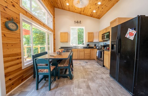 Manistique House | Thimbleberry Cottage: Golden Leaves & Cozy Evenings – A Fall Escape to Remember