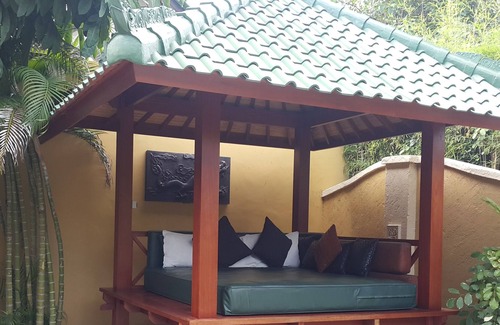 Sanur Villa | Thinking about Bali. We own the two best 2-BR villas in Emerald Villas Complex.