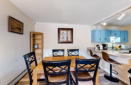 Historic District Condo | Third-Floor Mountain-View Condo at Gold Creek w/Free WiFi - Walk to Gondola